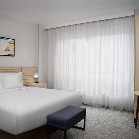Towneplace Suites By Marriott New York Manhattan/Times Square Εξωτερικό φωτογραφία