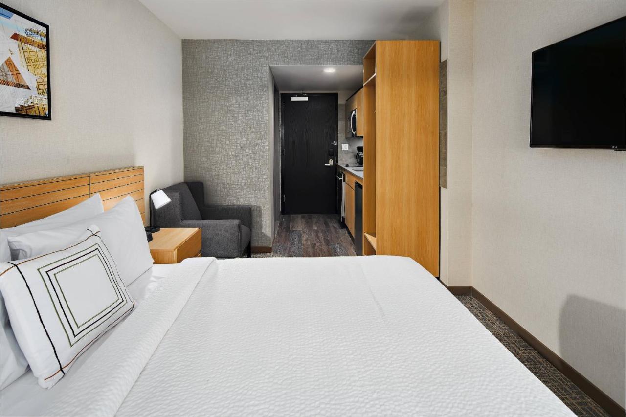 Towneplace Suites By Marriott New York Manhattan/Times Square Εξωτερικό φωτογραφία